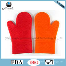 Popular Long Silicone Insulation Glove for BBQ Grill Sg07